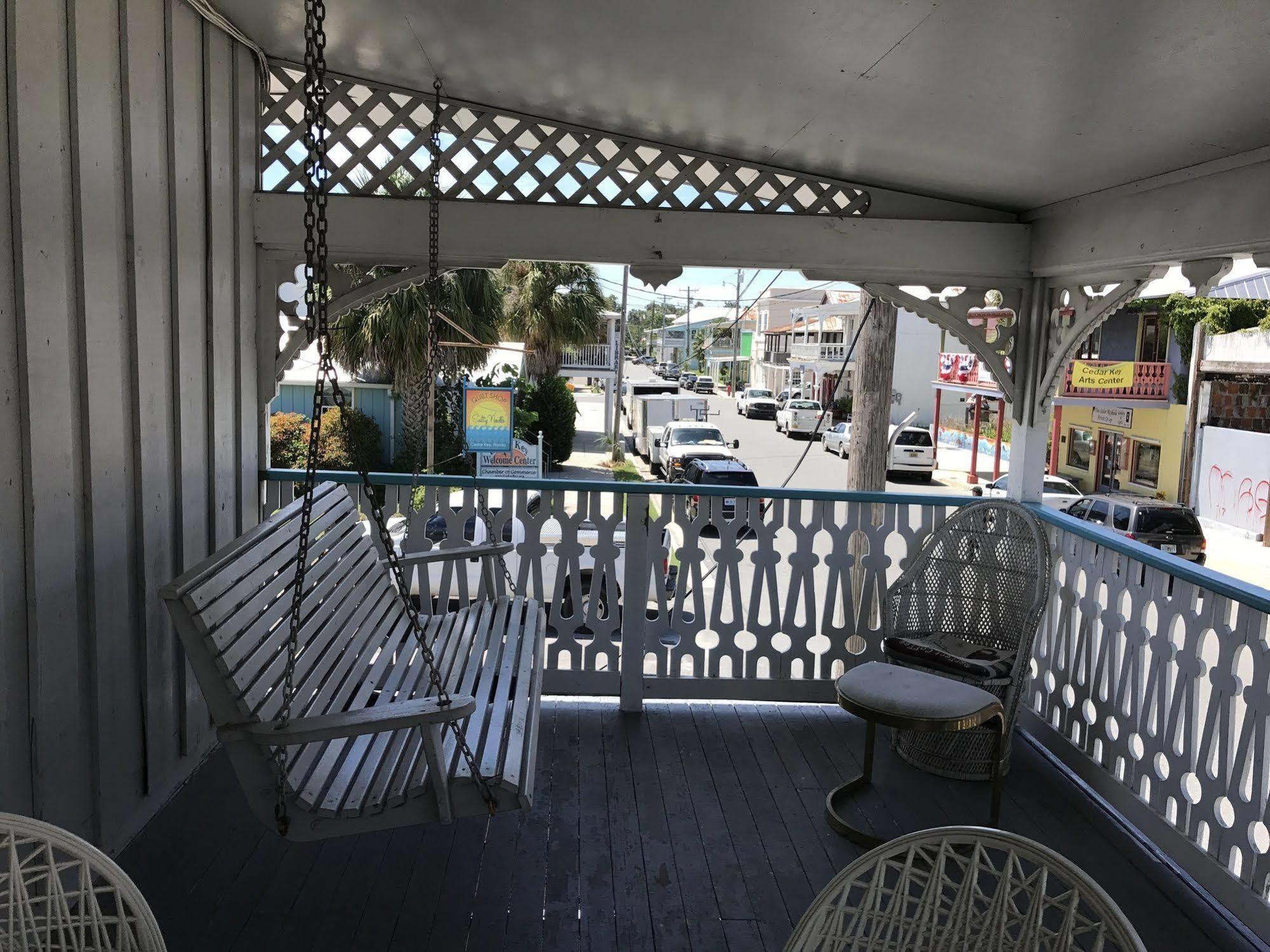 Cedar Inn Cedar Key Exterior photo